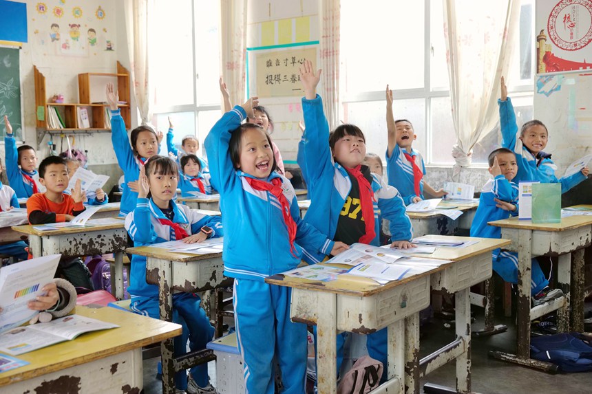 互動(dòng)問(wèn)答環(huán)節(jié)，同學(xué)們正在踴躍答題。