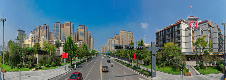臨汾中大街五一路口。