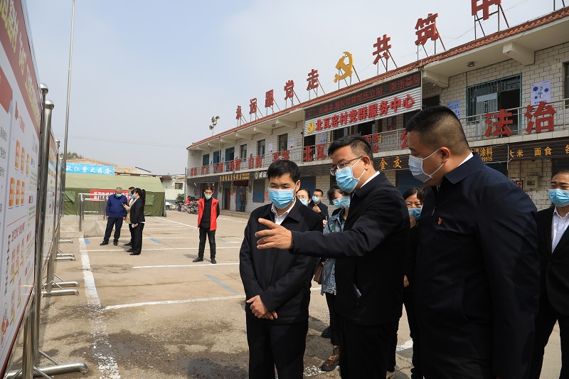 張農(nóng)壽在晉源街道北瓦窯村調(diào)研抓黨建促基層治理能力提升專項(xiàng)行動(dòng)落實(shí)工作。