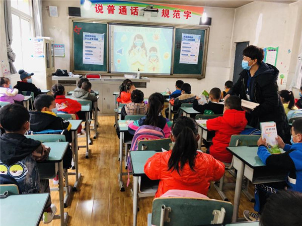 圖片默認標題_fororder_4、恢復上課的學生們-攝影-左斌