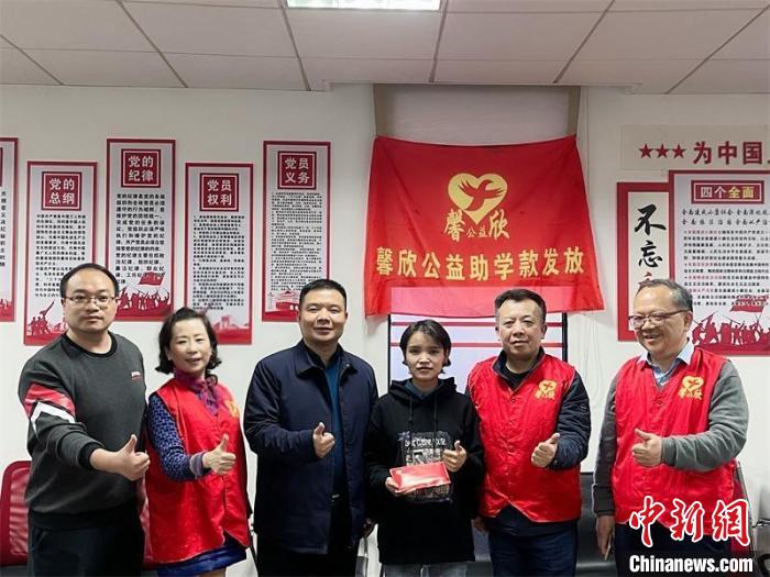 在湘求學(xué)的西藏女孩：“我淋過雨，也想努力為別人撐把傘”