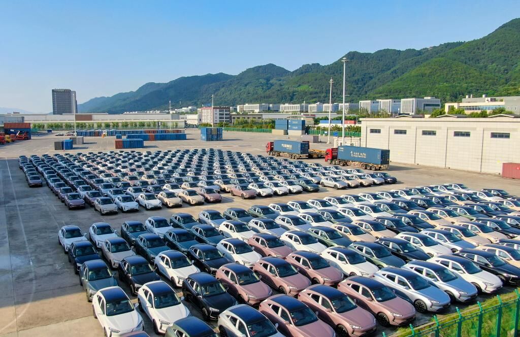 05 重慶整車進(jìn)口口岸。華龍網(wǎng) 通訊員 郭晉 攝