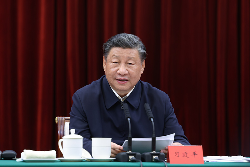 2023年10月12日下午，中共中央總書記、國家主席、中央軍委主席習近平在江西省南昌市主持召開進一步推動長江經(jīng)濟帶高質(zhì)量發(fā)展座談會并發(fā)表重要講話。新華社記者 鞠鵬 攝