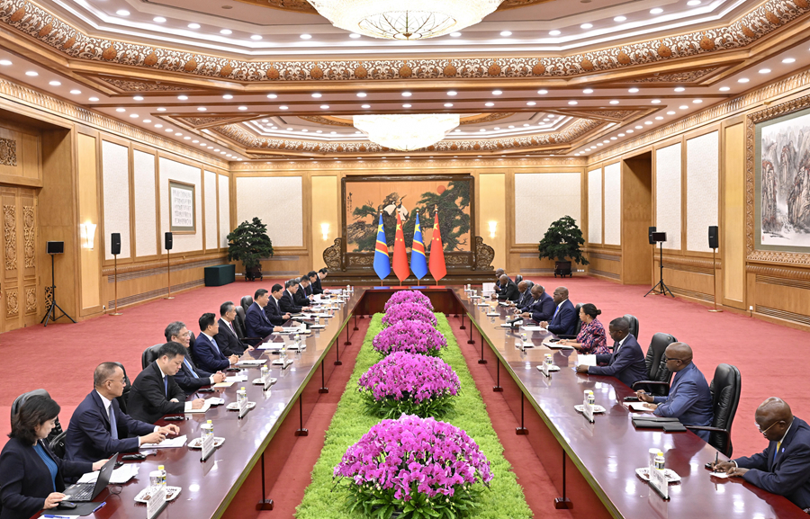 9月2日上午，國家主席習(xí)近平在北京人民大會堂會見來華出席中非合作論壇北京峰會的剛果（金）總統(tǒng)齊塞克迪。