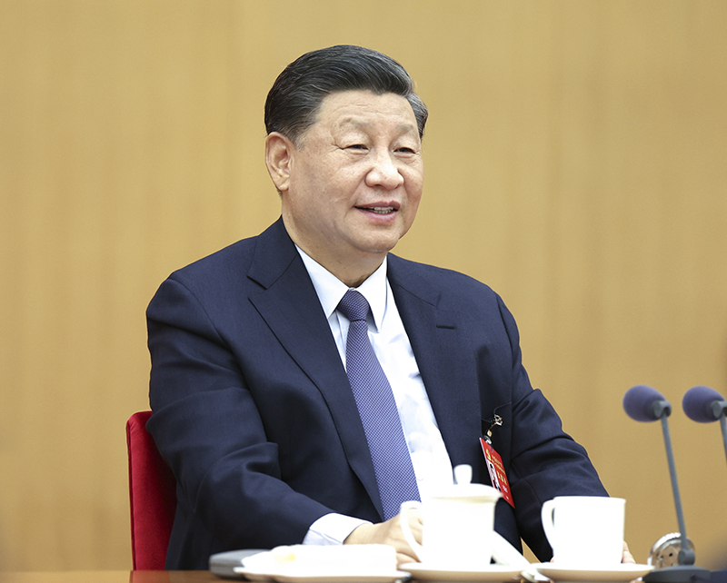2022年10月17日，習(xí)近平同志參加黨的二十大廣西代表團(tuán)討論。