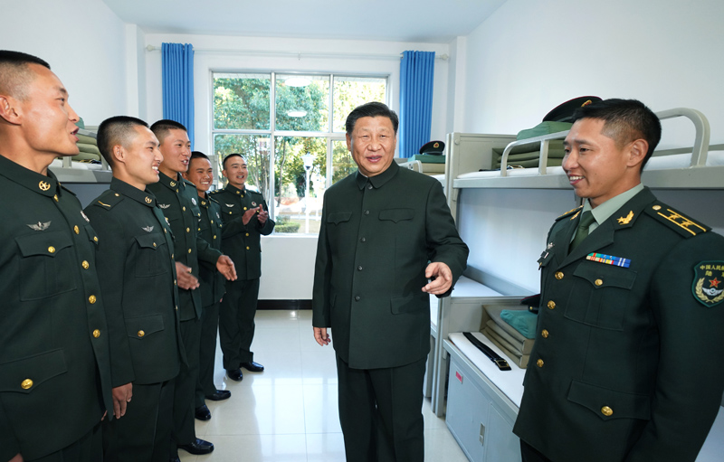 2020年1月19日，習(xí)近平主席視察駐云南部隊，深入邊防一線，看望慰問官兵。