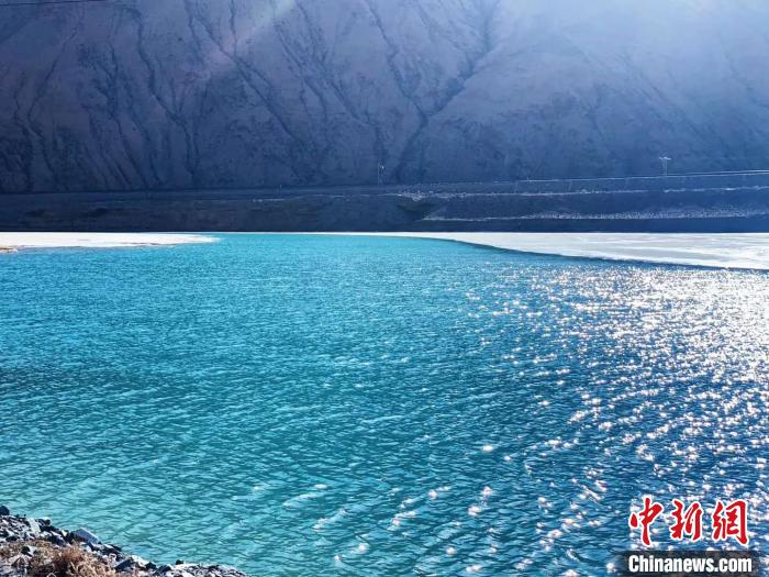 長江源頭河流、湖泊、濕地實(shí)現(xiàn)常態(tài)化巡查巡護(hù)