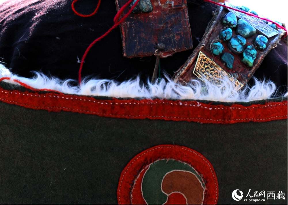 “飛天服飾”細(xì)節(jié)展示。 人民網(wǎng) 李海霞攝