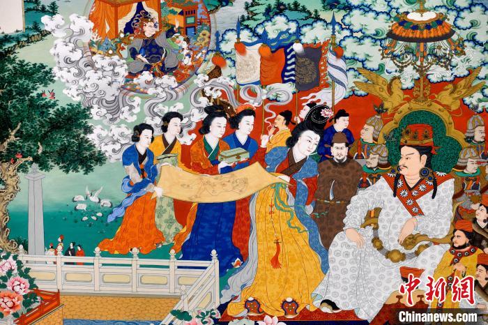 圖為5月16日，展覽中的新創(chuàng)唐卡作品(局部)?！±盍?攝